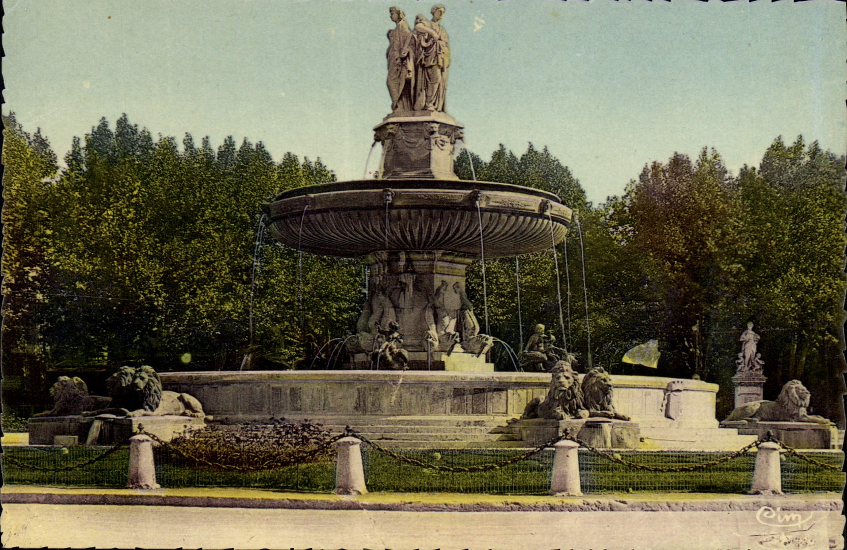 CPA Aix en Provence B du Rh La Grande Fontaine Place de la Rotonde 