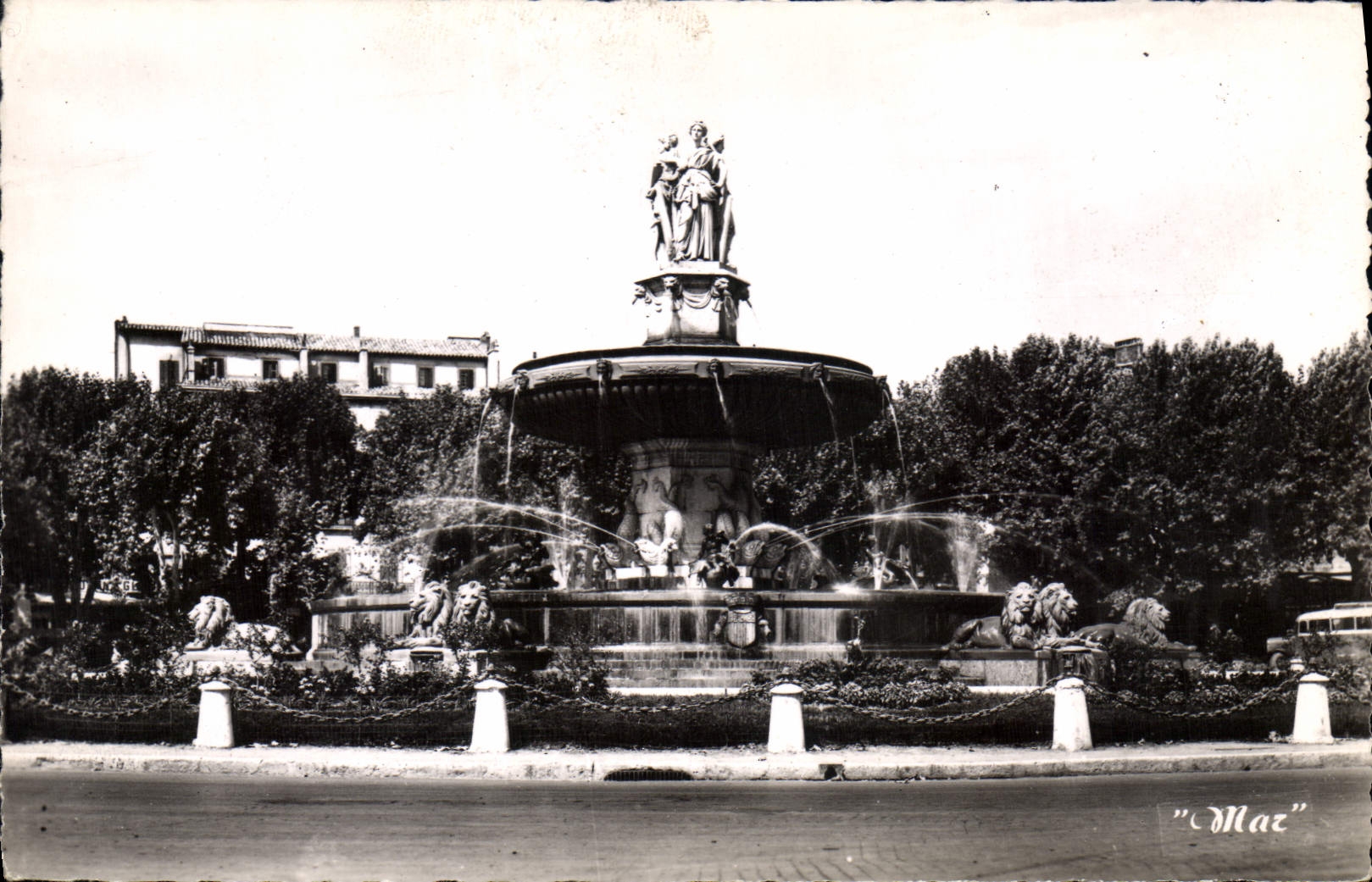 CPA Aix en Provence Fontaine de la Rotonde 