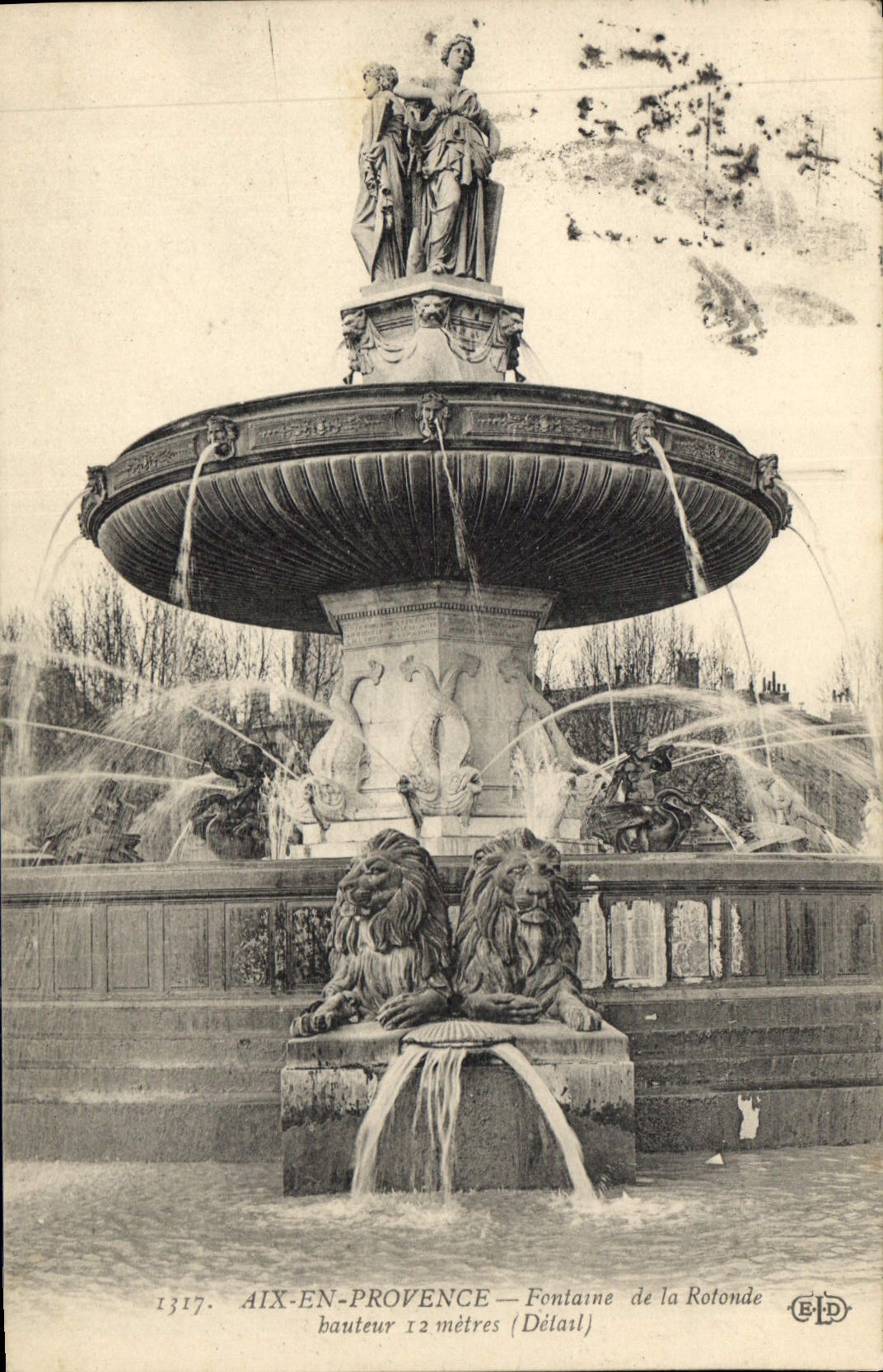 CPA Aix en Provence Fontaine de la Rotonde 