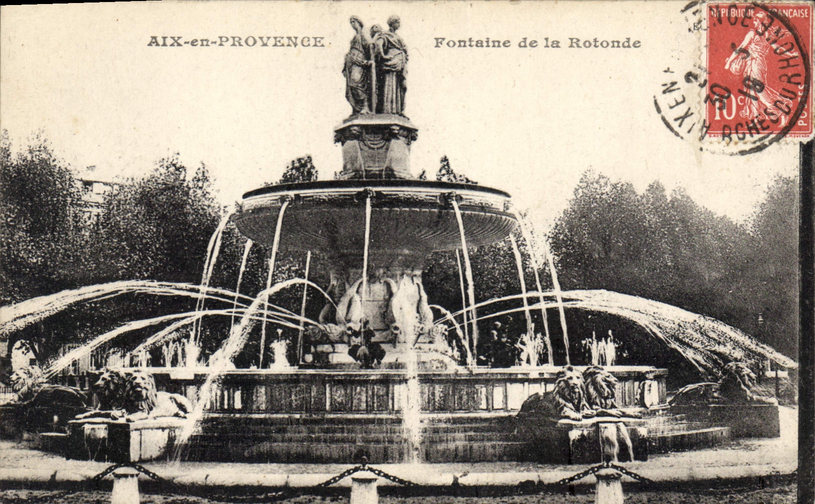 CPA Aix en Provence Fontaine de la Rotonde 