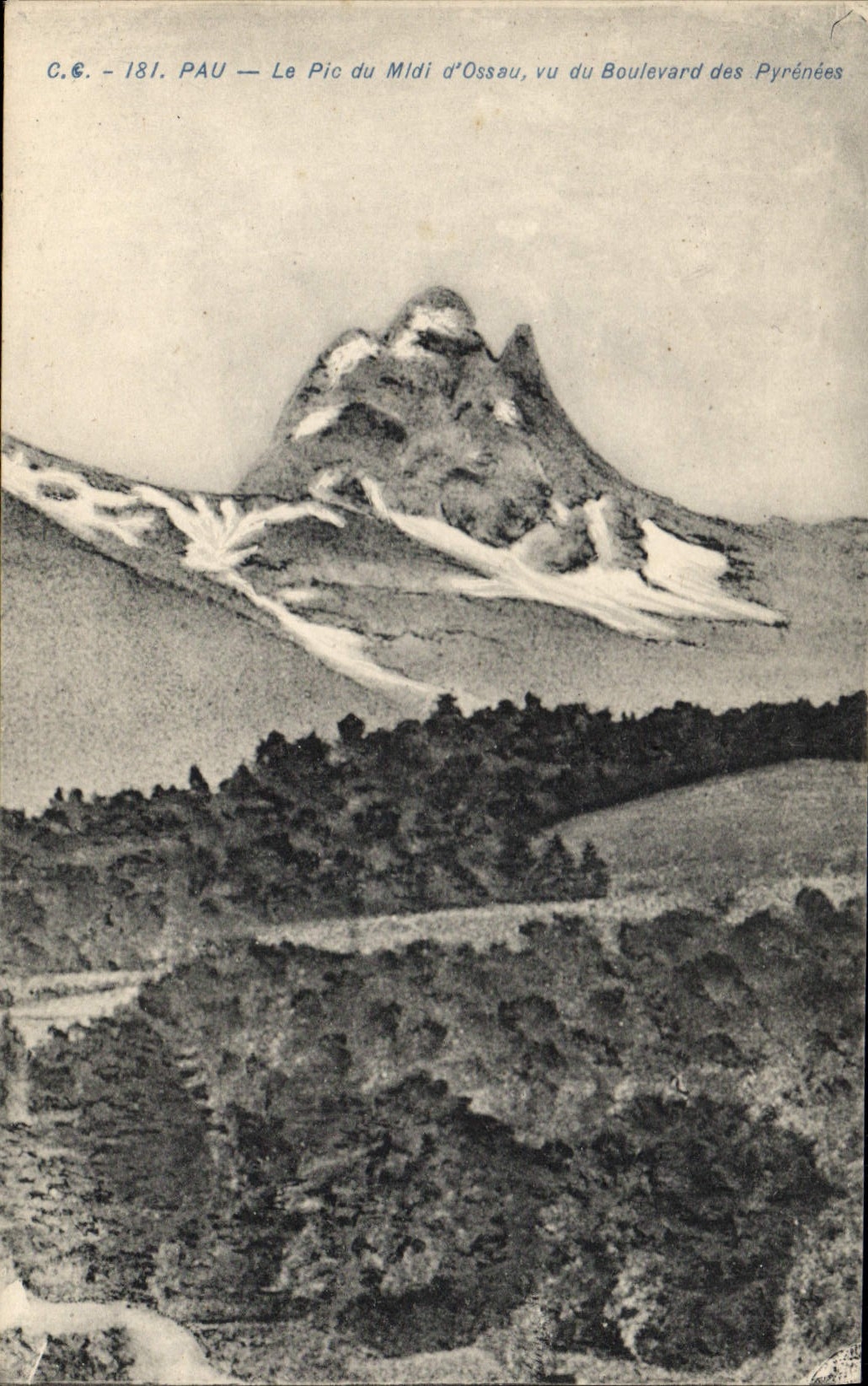 CPA Pau Le Pic du Midi d'Ossau vu du Boulevard des Pyrenees 