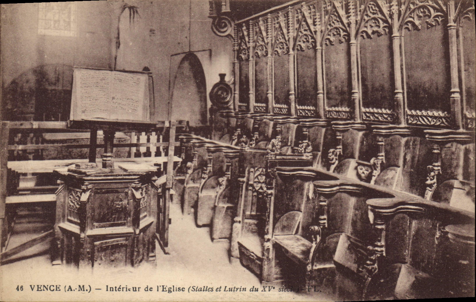 CPA Vence A M Interieur de l'Eglise Stalles et Lutrin