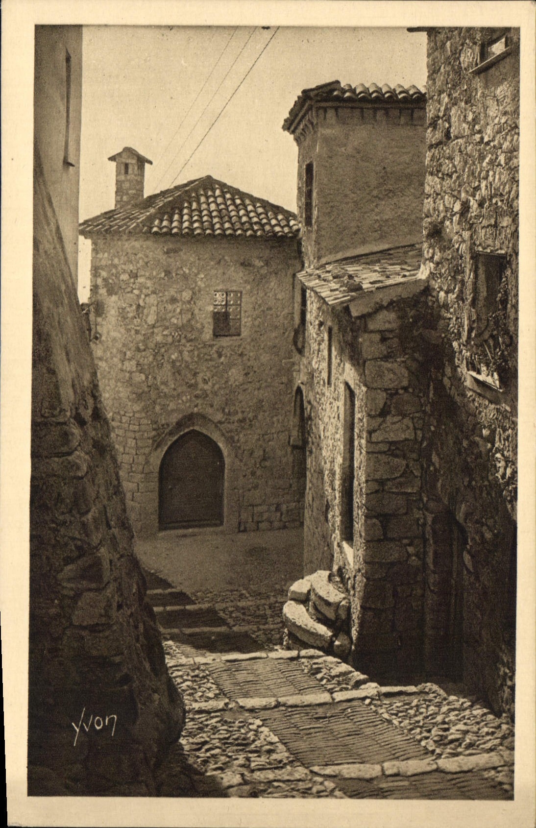 CPA La Douce France Cote d'Azur Eze AM Vieille Maison