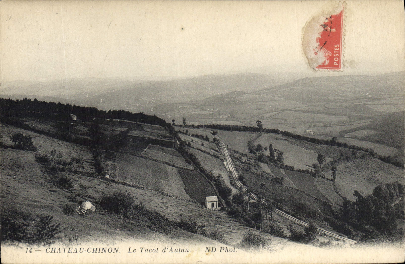 CPA Chateau Chichon Le Tacot d'Autun 