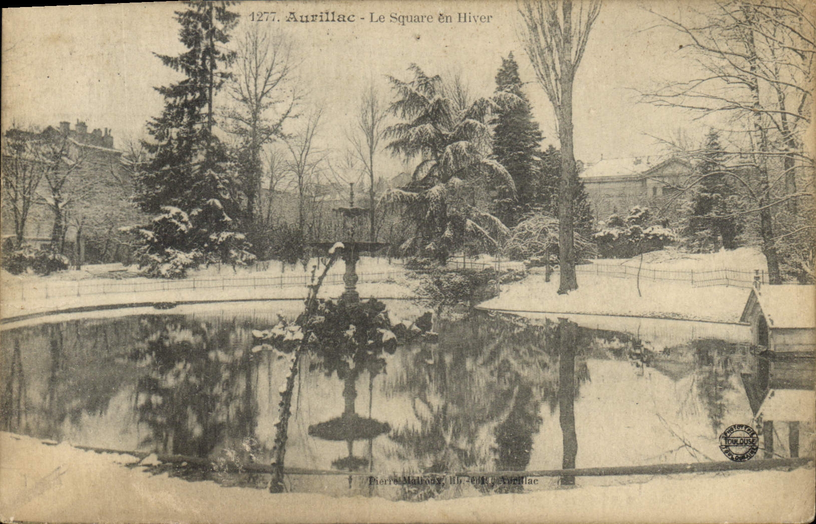 CPA Aurillac Le Square en Hiver 