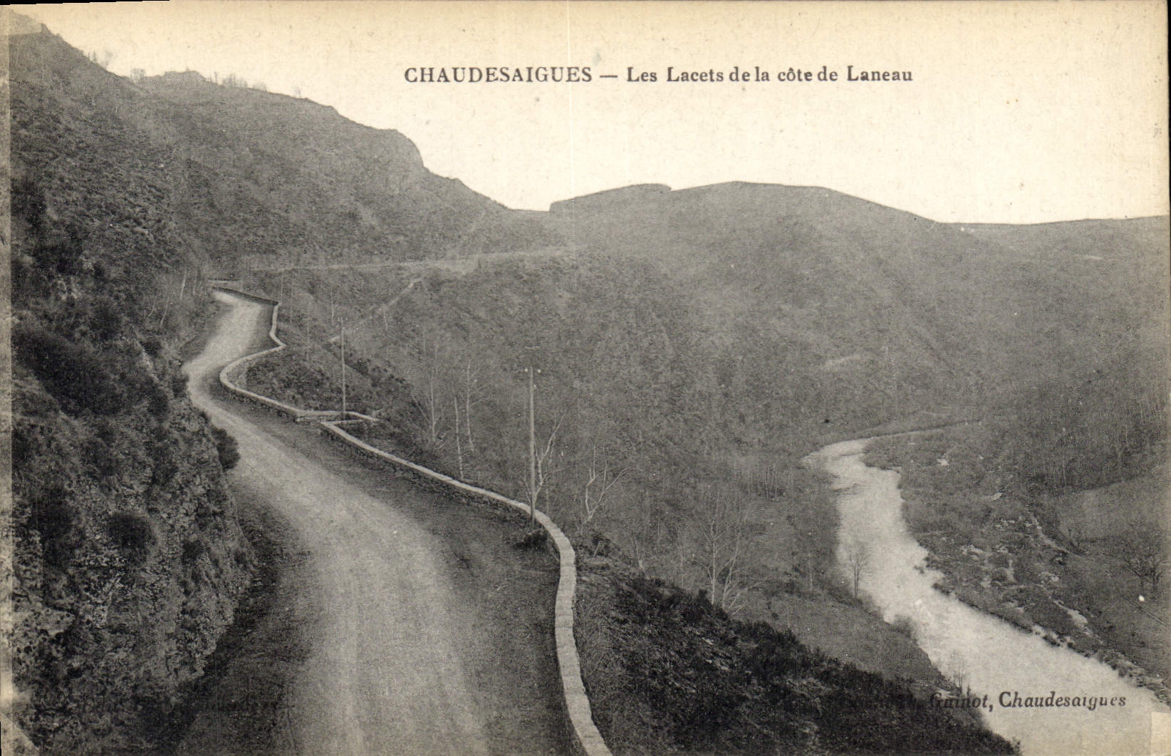 CPA Chaudesaigues Les Lacents de la cote de Laneau