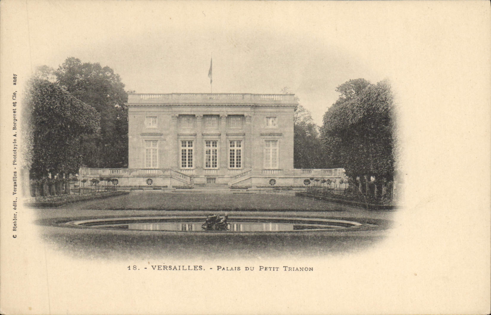 CPA Versailles Palais du Petit Trianon 