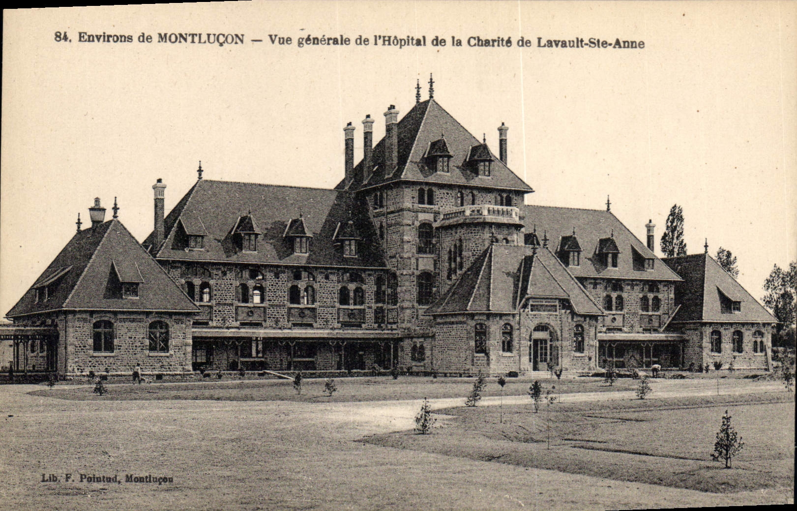 CPA Environs de Mountlucon Vue generale de l'Hopital de la Charite de Lavault Ste Anne