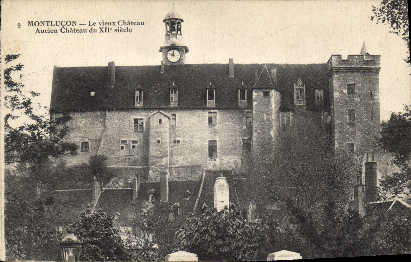 CPA Montlucon Le vieux Chateau Ancien Chateau