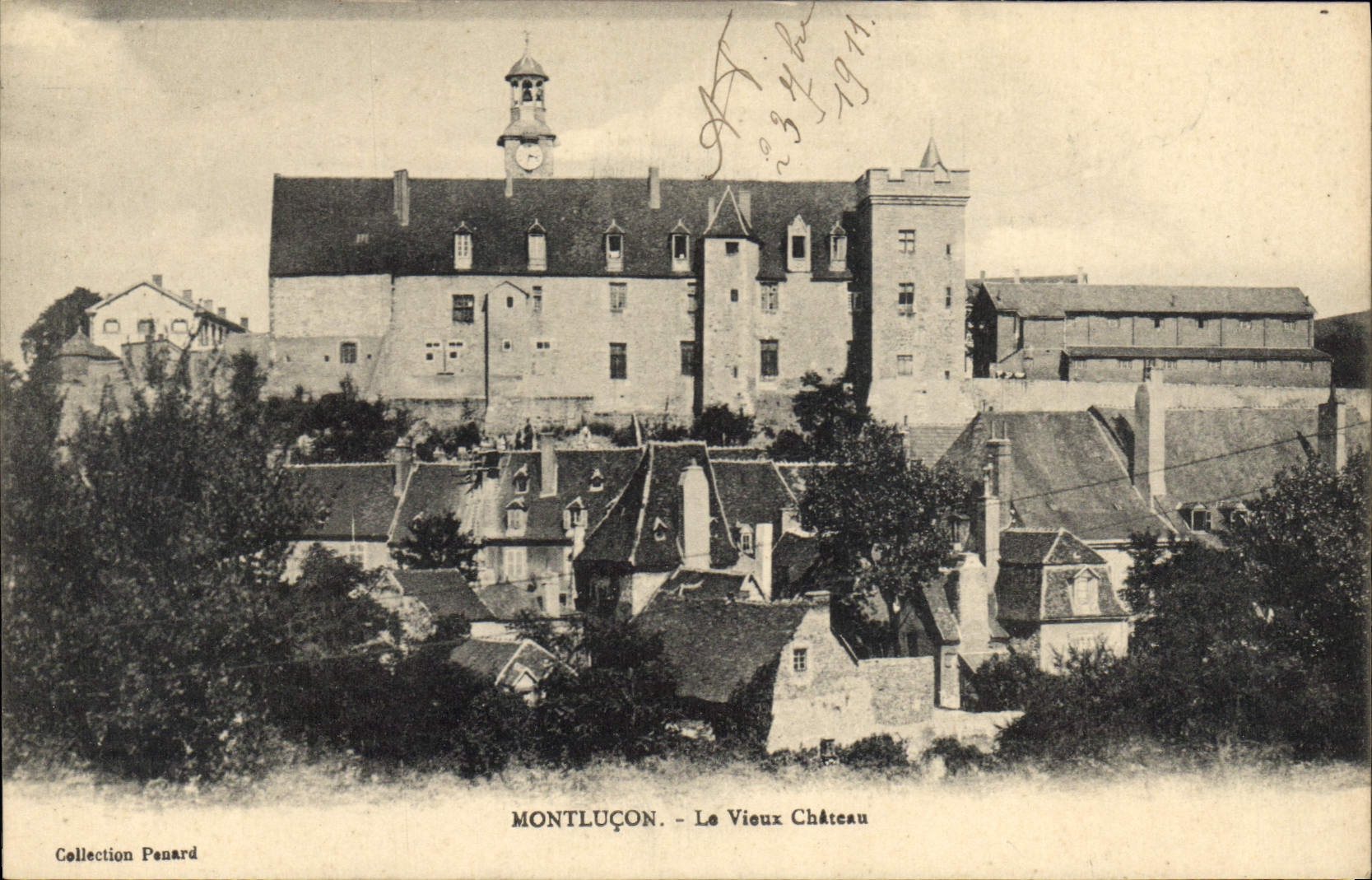 CPA Montlucon Le Vieux Chateau 