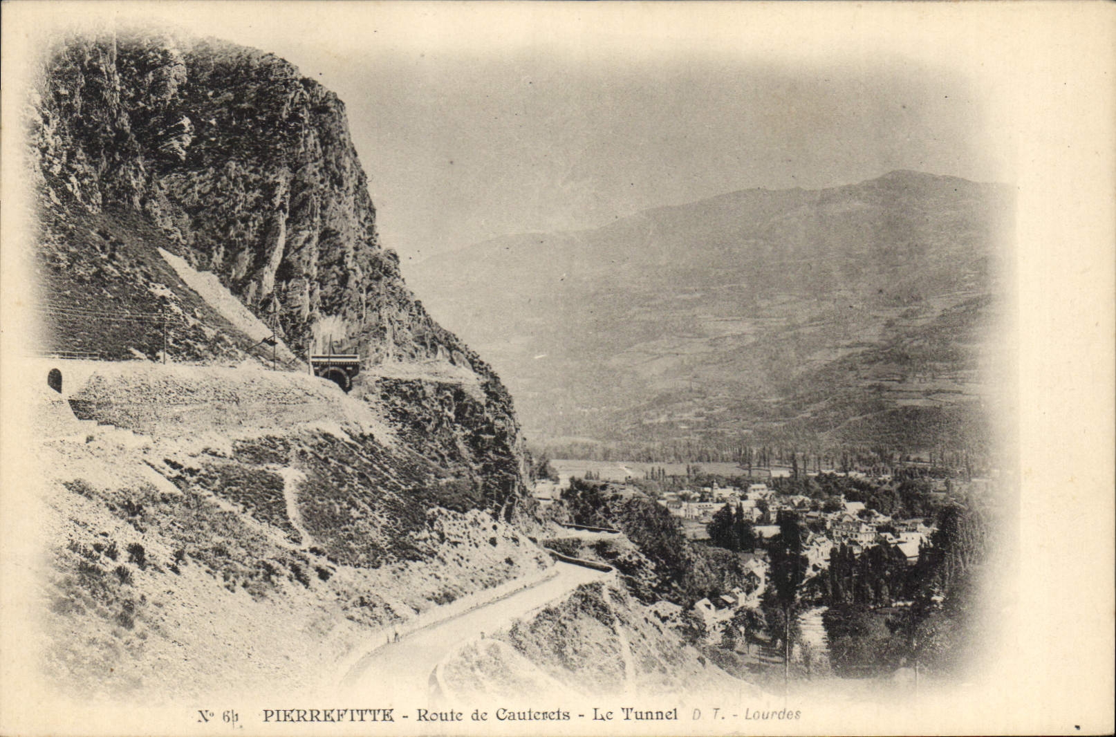 CPA Pierrefitte Route de Cauterets Le Tunnel 