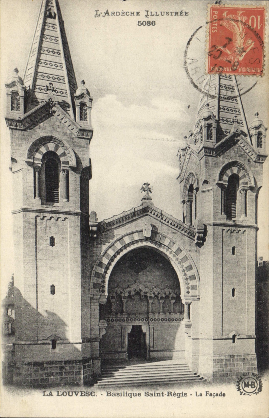 CPA La Louvesc Ardeche Basilique Saint Regis La Facade 