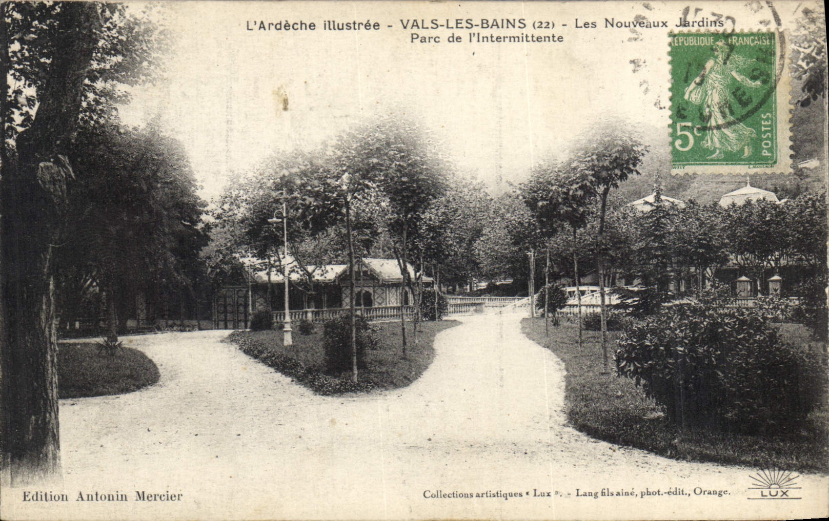 CPA l'Ardeche Illustree Vals les Bains Les Nouveaux Jardins Parc de l'Intermittente