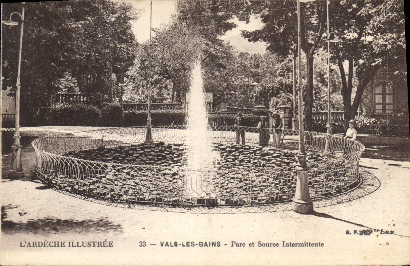 CPA l'Ardeche Illustre Vals les Bains Oarc et Source Intermittente 