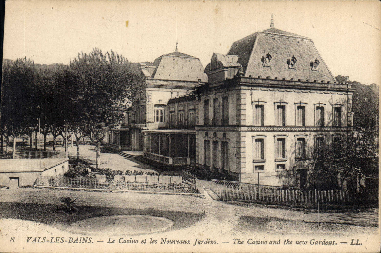 CPA Vals les Bains Le Casino et les Nouveaux Jardins