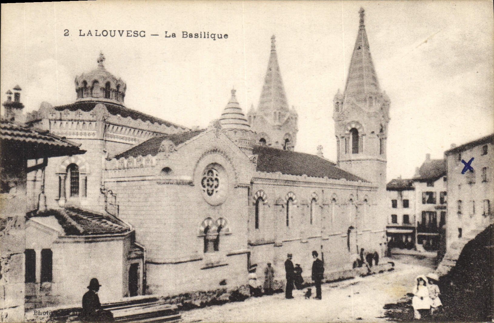 CPA La Louvesc La Basilique 