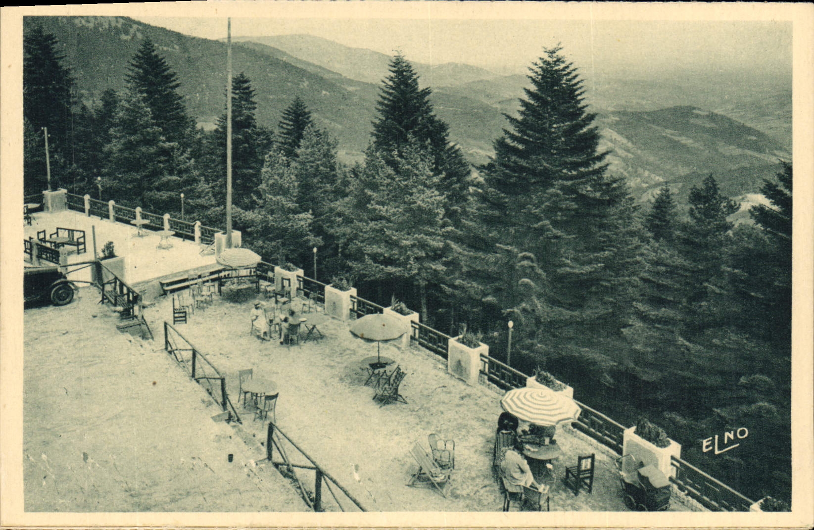 CPA La Louvesc Ardeche Hotel du Mont Besset Les Terrasses vue sur les Alpes el la Vallee du Rhone  