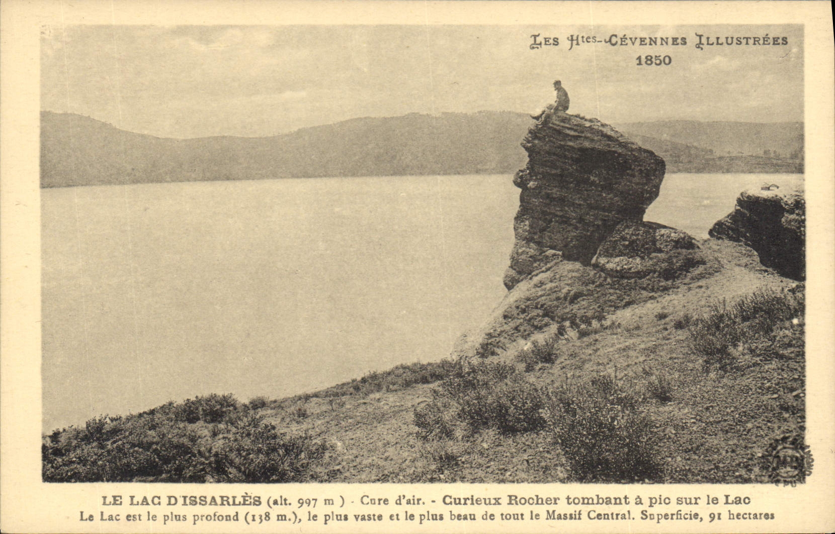 CPA Les Htes Cevennes Illustrees Le Lac d'Issarles Cure d'air Curleux Rocher tembant a pic sur le La