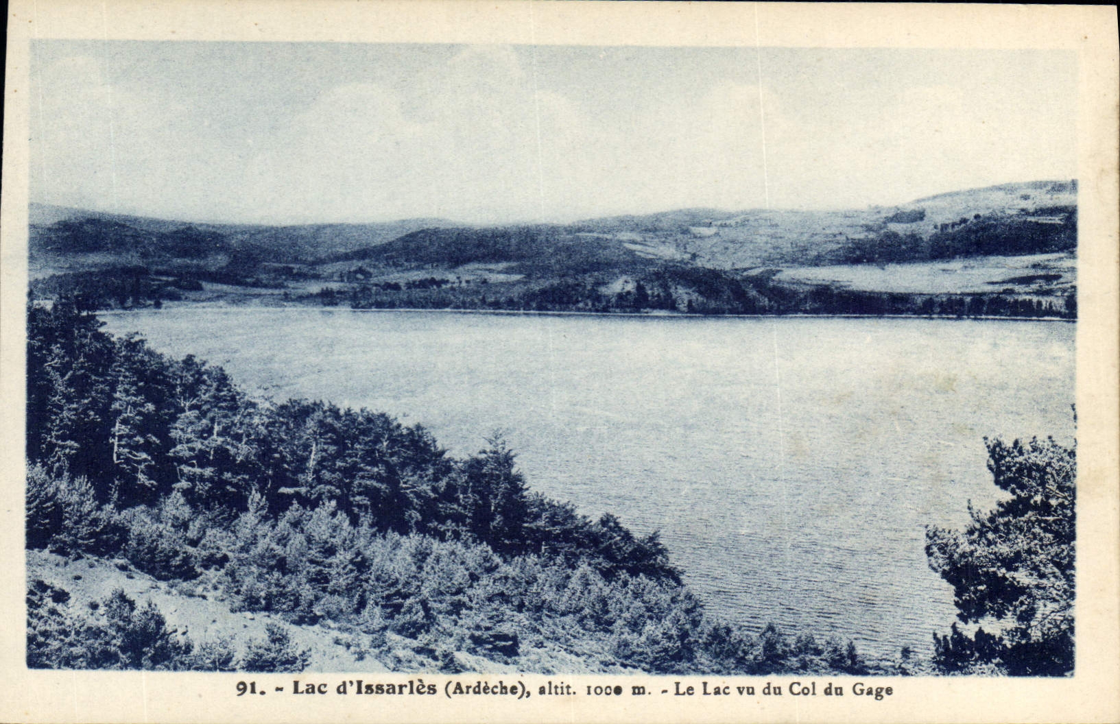 CPA Lac d'Issarles Ardeche Le Lac vu du Col du Gage