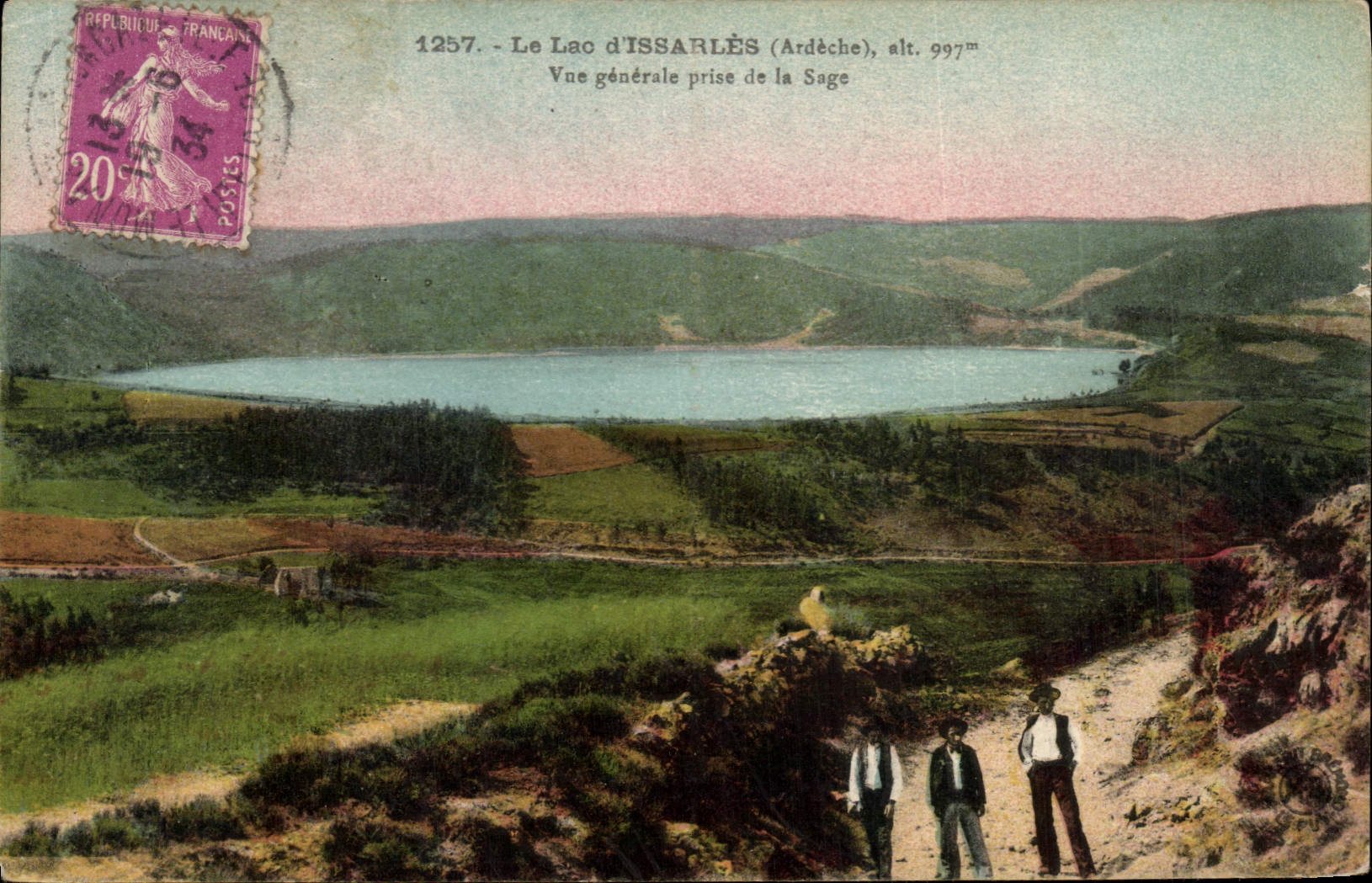 CPA Le Lac d'Issarles Ardeche Vue generale prise de la Sage