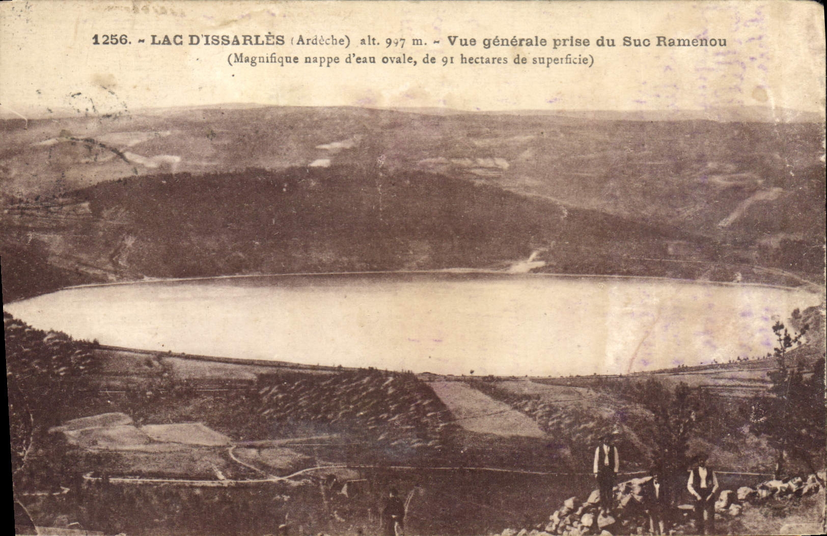 CPA Lac d'Issarles Ardeche Vue generale prise du Suc Ramenou