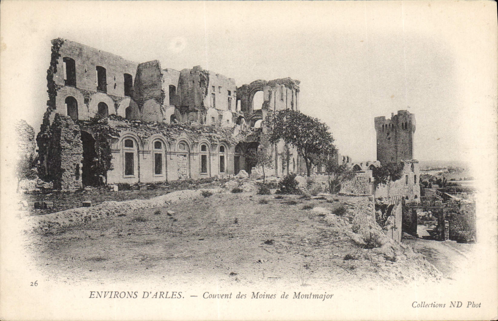 CPA Environs d'Arles Couvent des Moines de Montmajor
