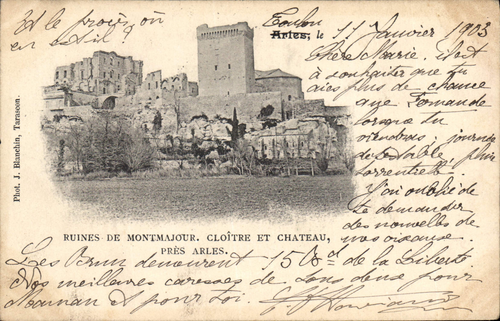 CPA Arles Ruines de Montmajour Cloitre et chateau pres Arles