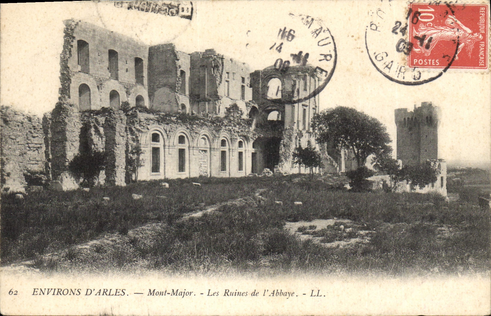 CPA Environs d'Arles Mont Major les Ruines de l'Abbaye