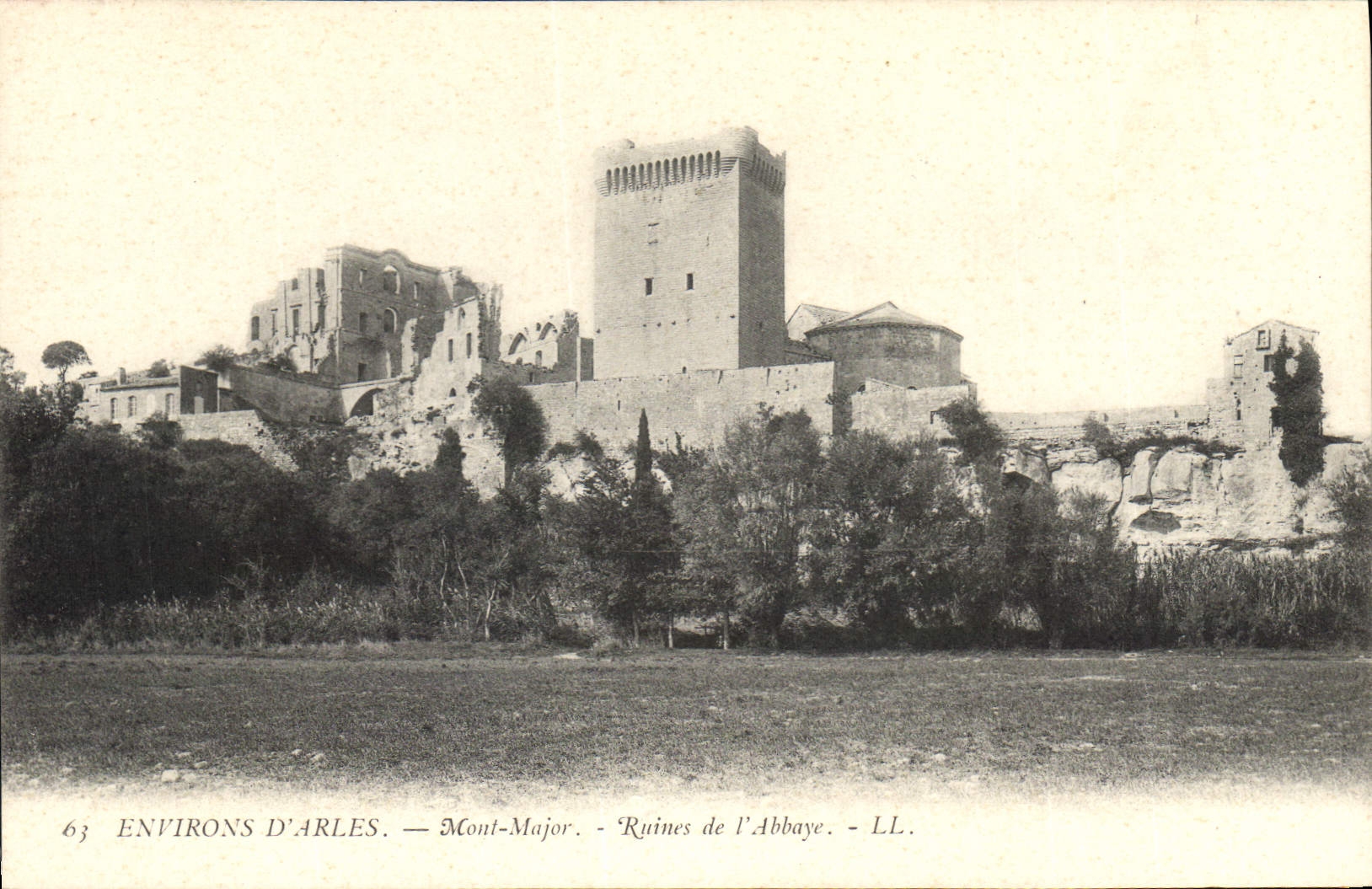 CPA Environs d'Arles Mont Major Ruines de l'Abbaye