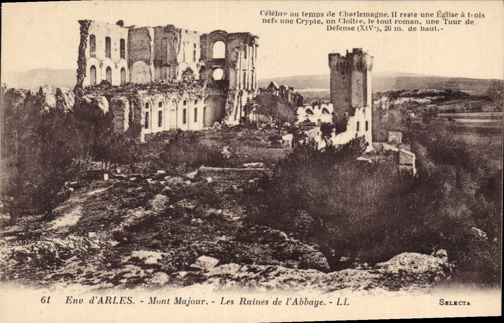 CPA Env d'Arles Mont Majour les Ruines de l'Abbaye 