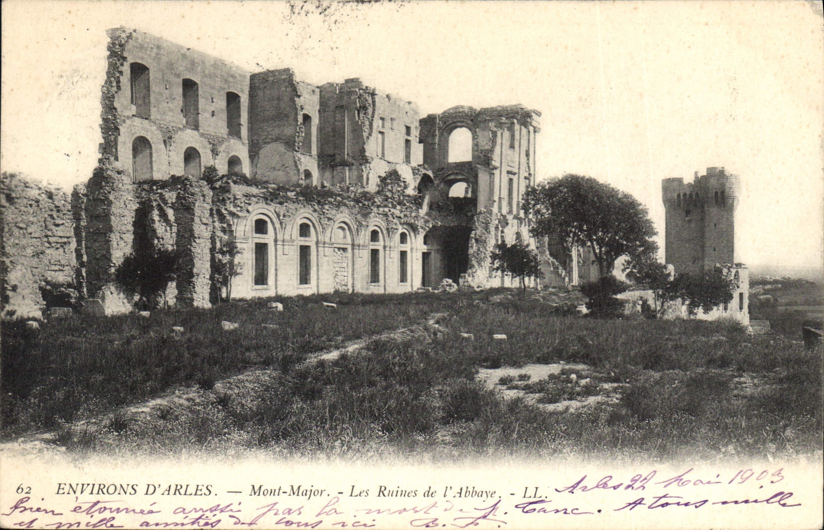 CPA Environs d'Arles Mont Major les Ruines de l'Abbaye 