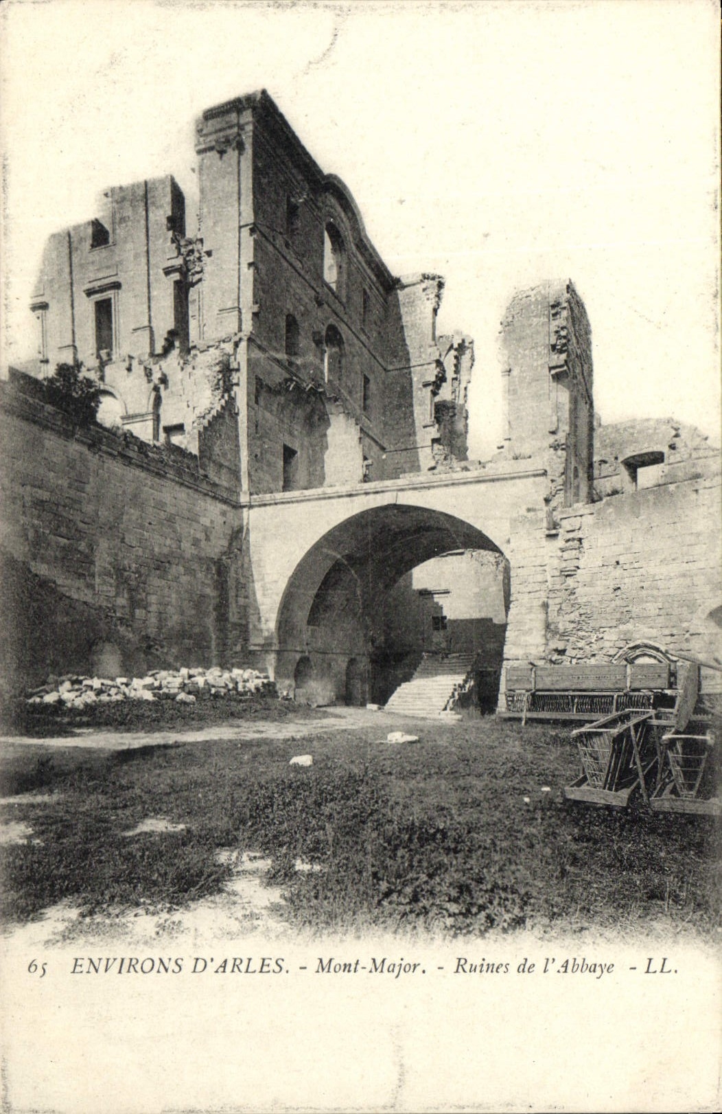 CPA Environs d'Arles Mont Major Ruines de l'Abbaye