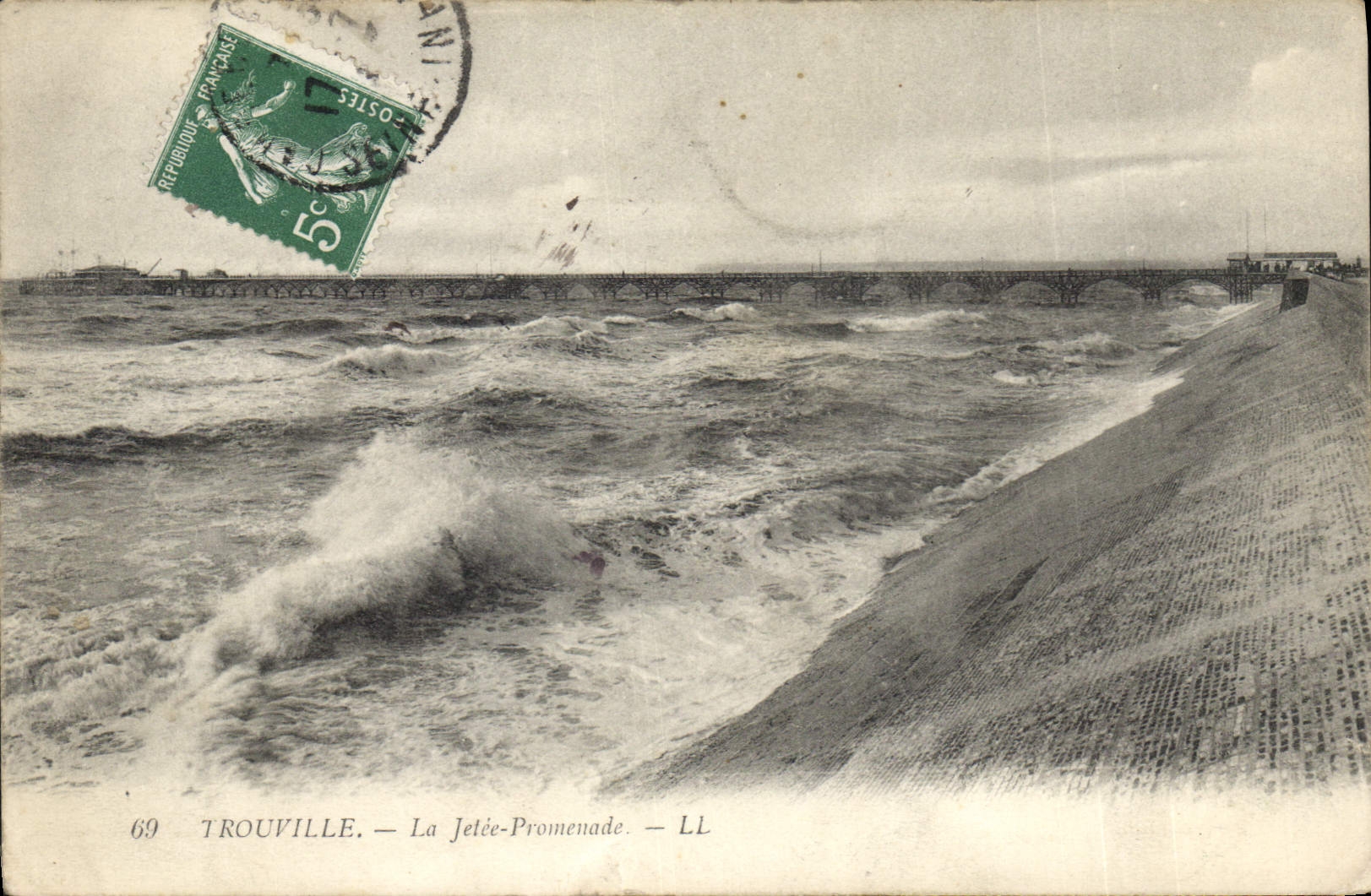 CPA Trouville la Jete Promenade 