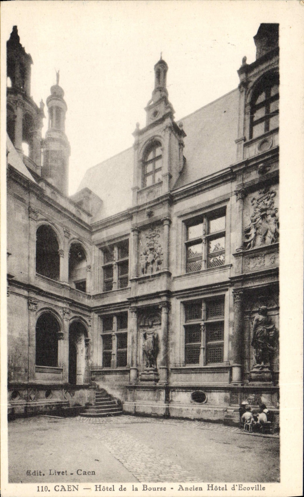 CPA Caen hotel de la Bourse ancien hotel d'Ecoville