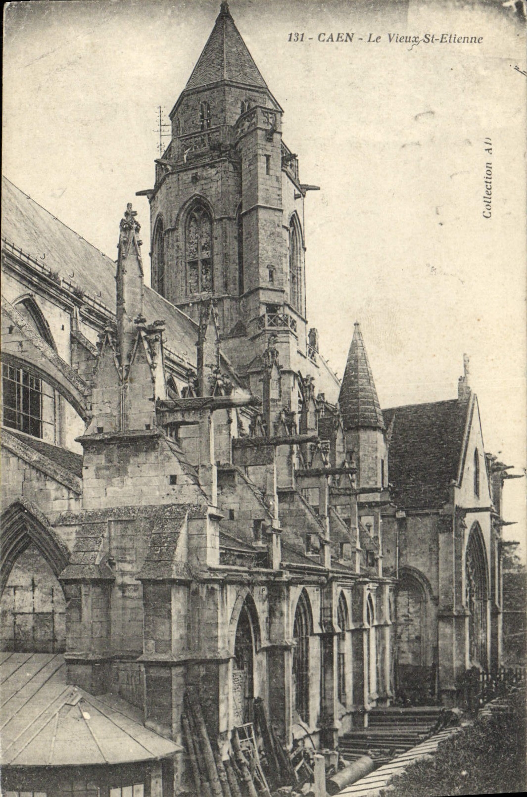 CPA Caen le Vieux St Etienne 