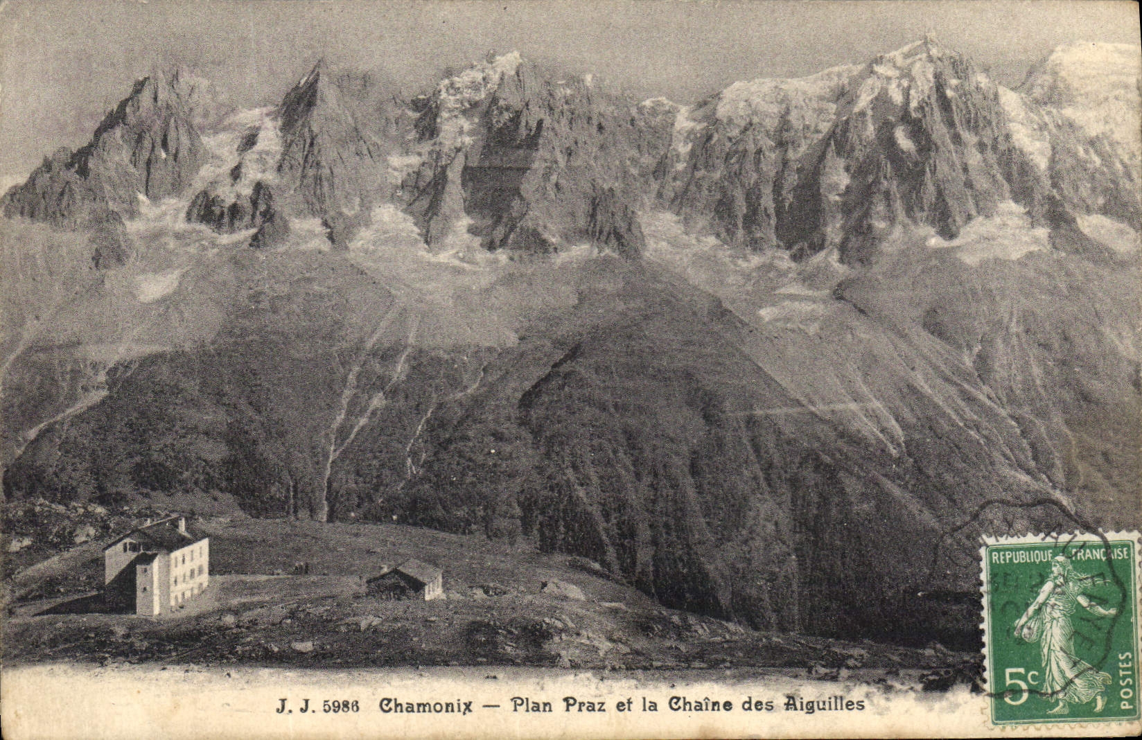 CPA Chamonix Plan Praz et le Chaine des Aiguilles 