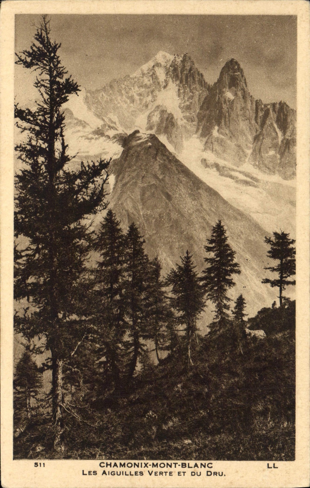 CPA Chamonix Mont Blanc les Aiguilles verte et du Dru 