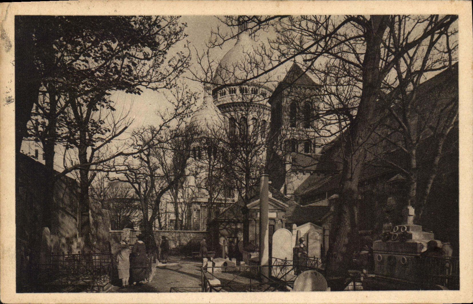 CPA Paris Le Vieux Cimetiere Saint Puerre 
