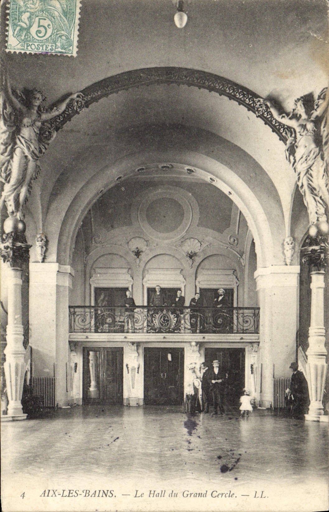 CPA Aix les Bains Le Hall du Grand Cercle