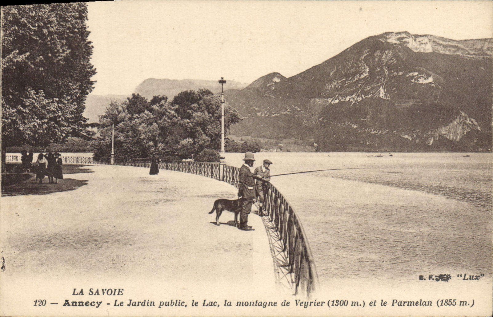 CPA La Savoie Annecy Le Jardin public le Lac la montagne de Veyrier et le Parmelan Peche Pecheur