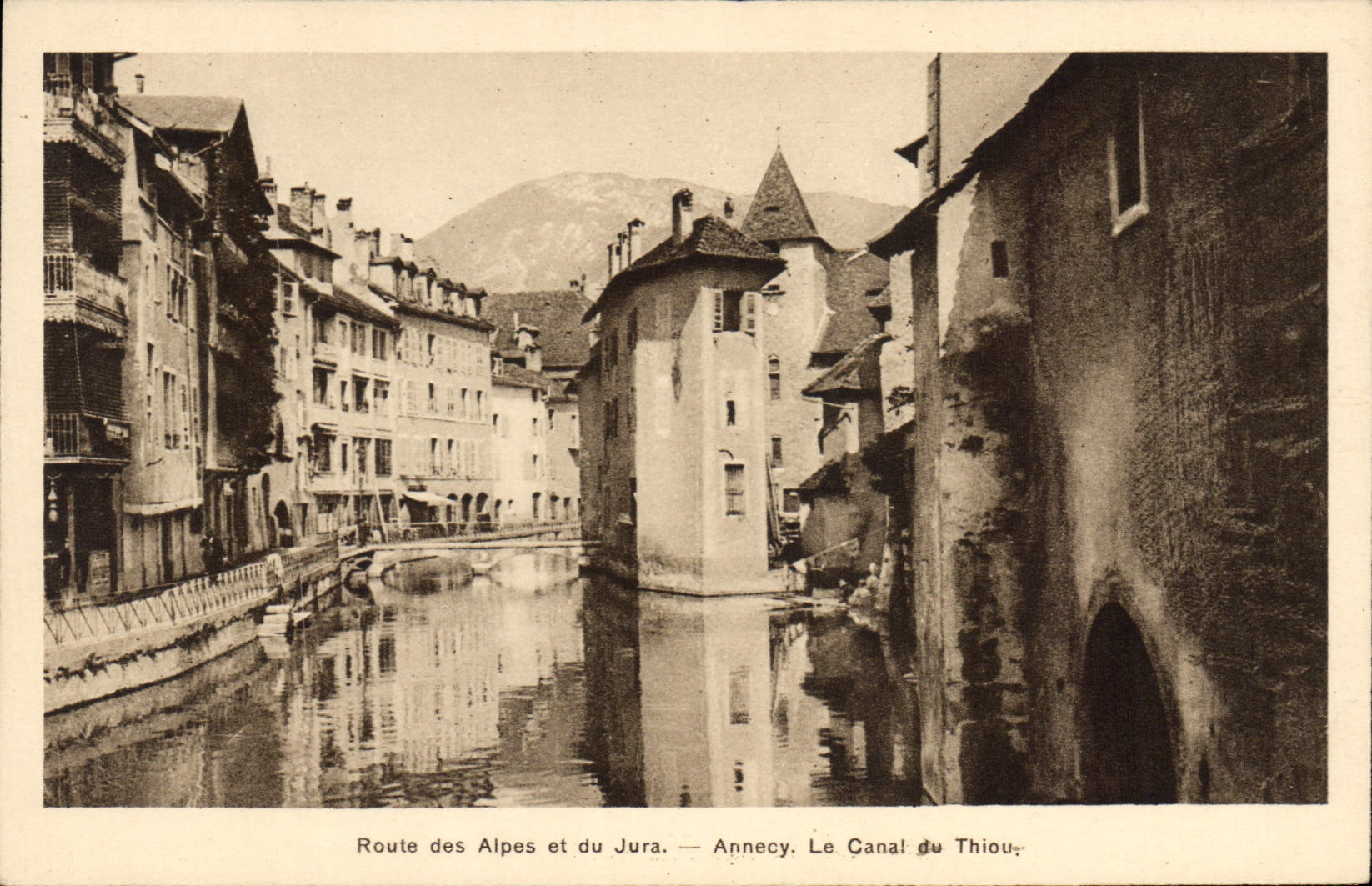 CPA Route des Alpes et du Jura Annecy Le Canal du Thiou