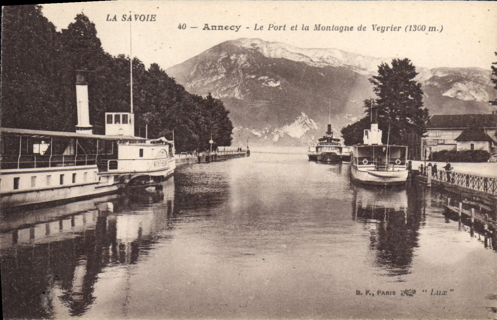 CPA La Savoie Annecy Le Port et la Montagne de Vergier Bateaux