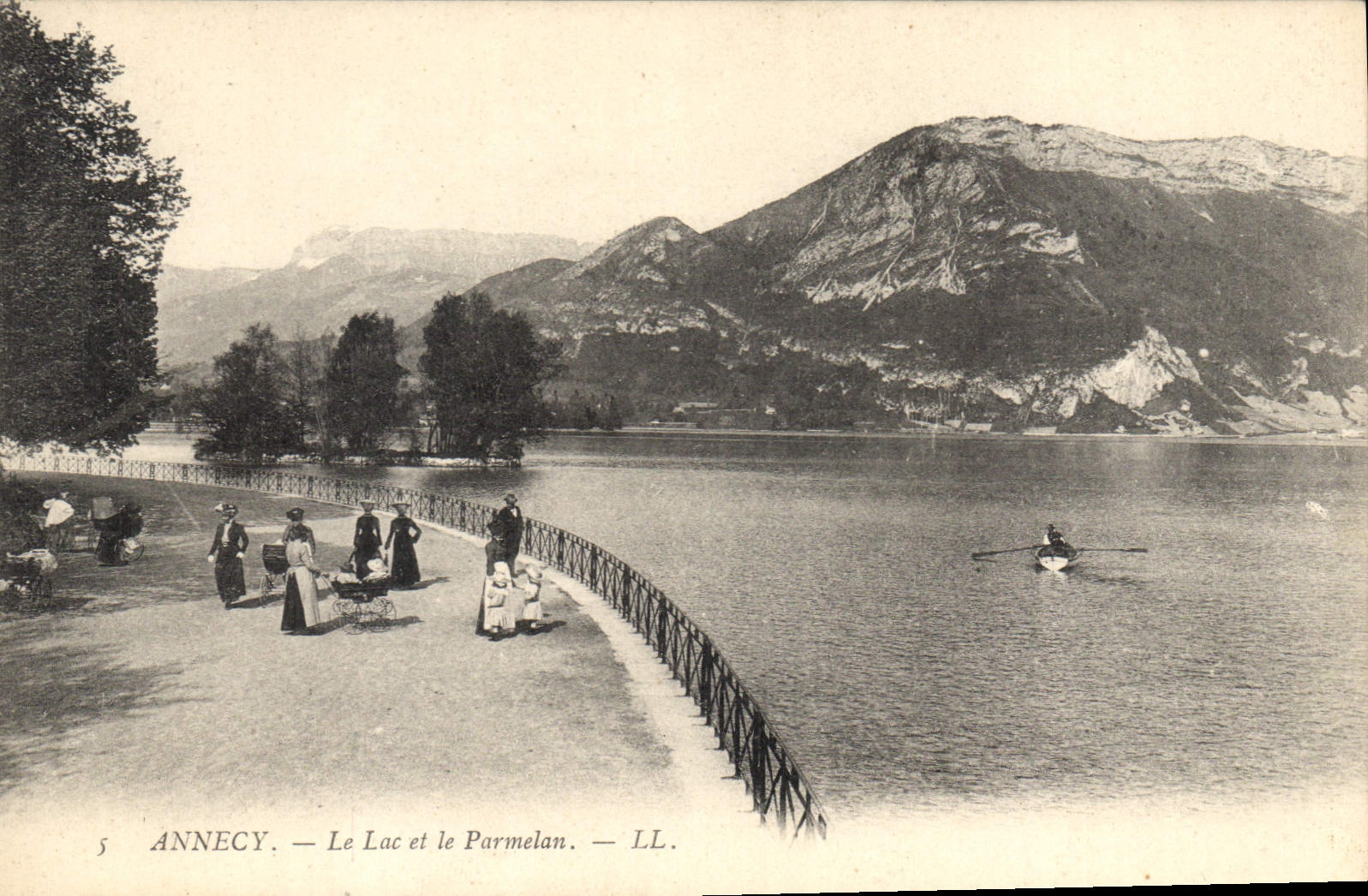 CPA Annecy Le Lac et le Parmelan 