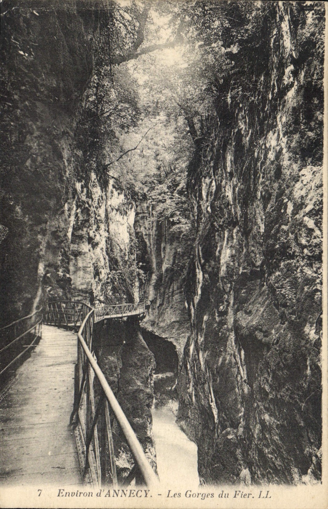 CPA Environ d'Annecy Les Gorges du Fier 