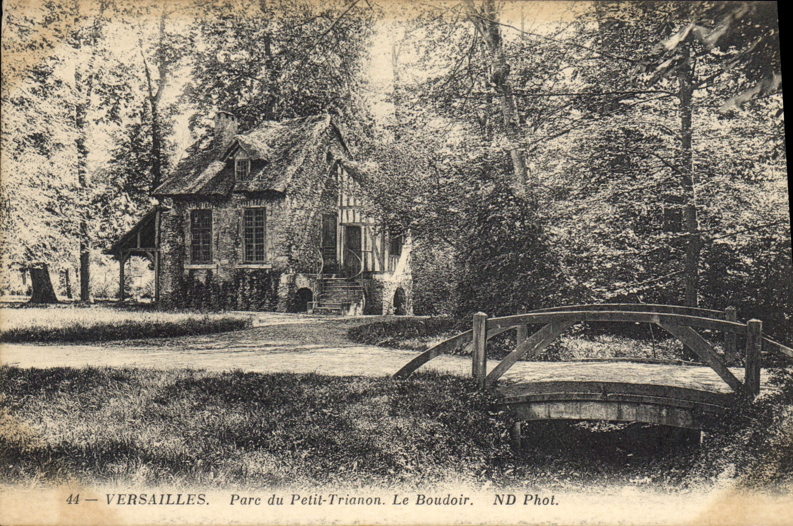 CPA Versailles Parc du Petit Trianon Le Boudoir