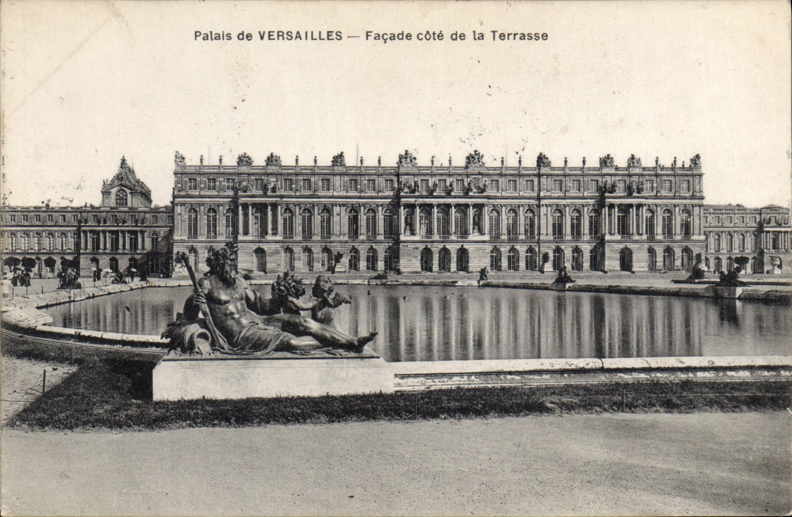 CPA Palais de Versailles Facade cote de la Terrasse 