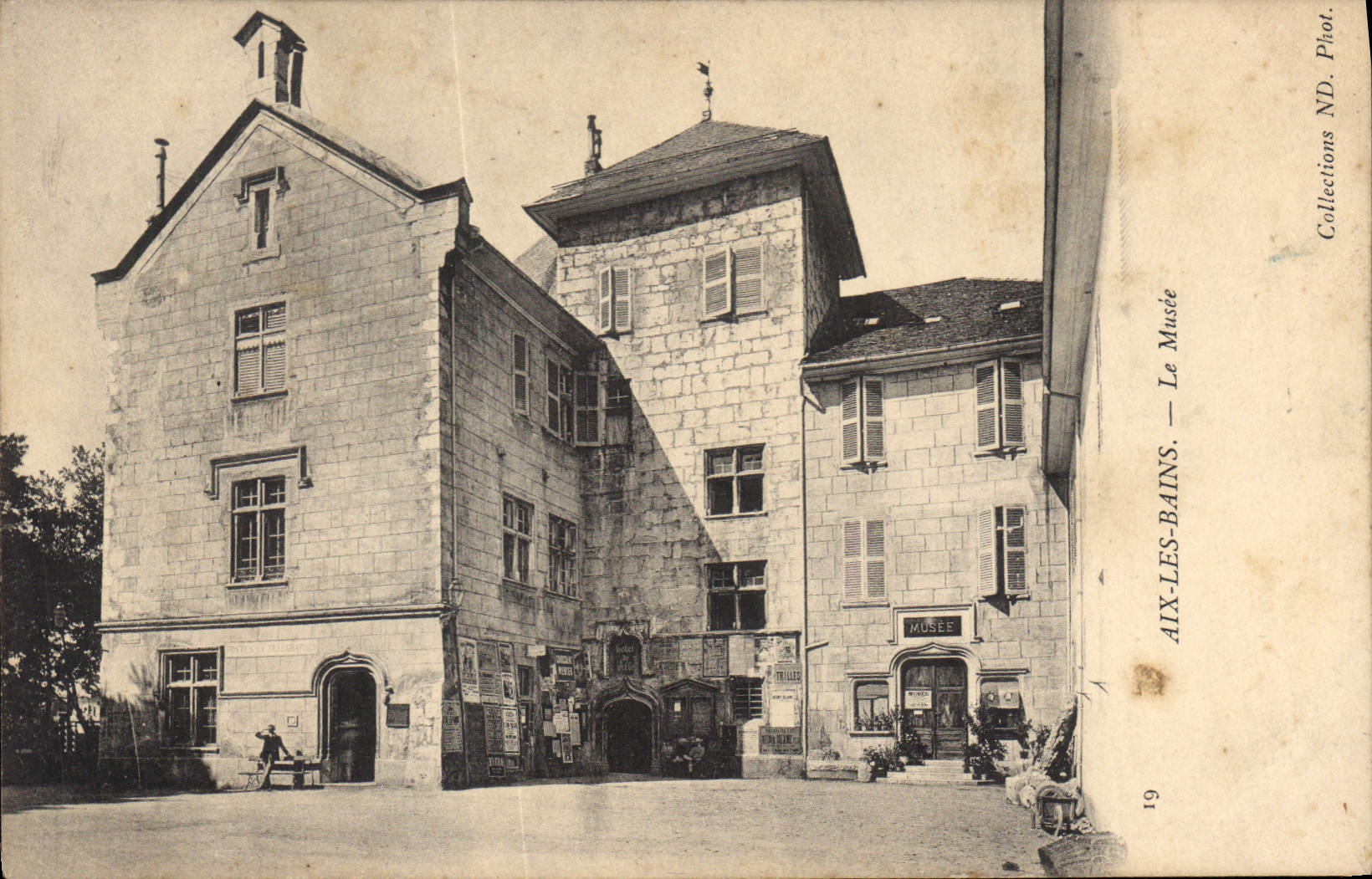 CPA Aix les Bains Le Musee 