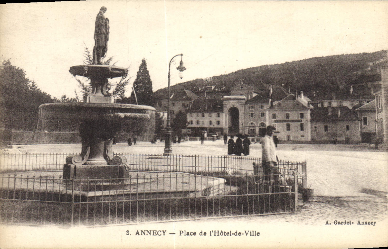 CPA Annecy Place de l'Hotel de Ville 