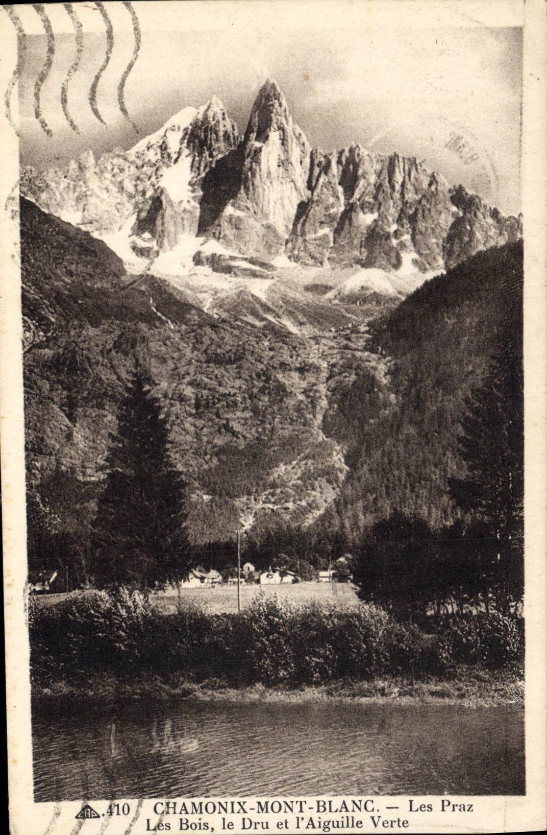CPA Chamonix Mont Blanc Les Praz Les Bois le Dru et l'Aiguille Verte