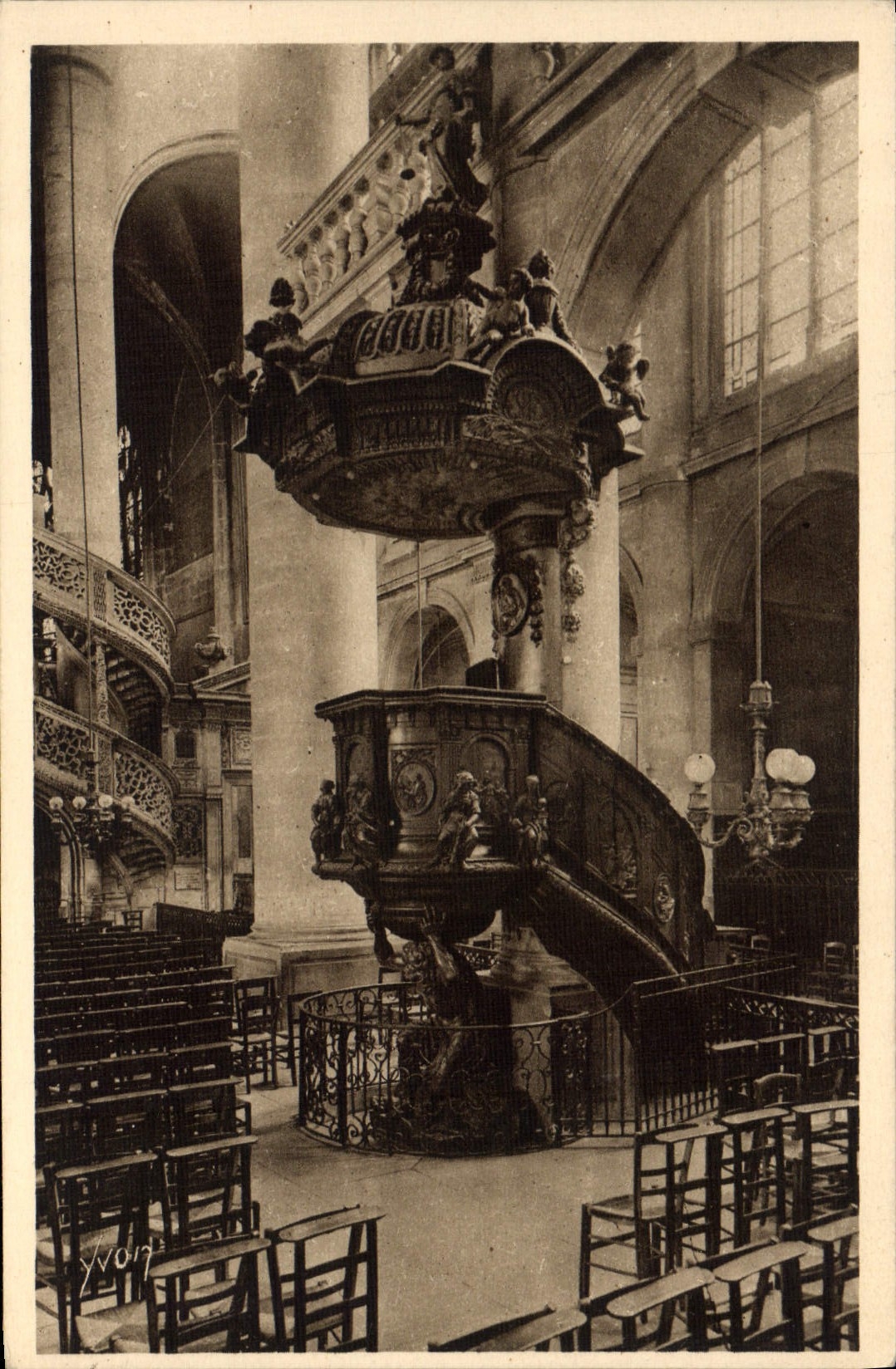 CPA Paris en Flanant Eglise St Etienne du Mont